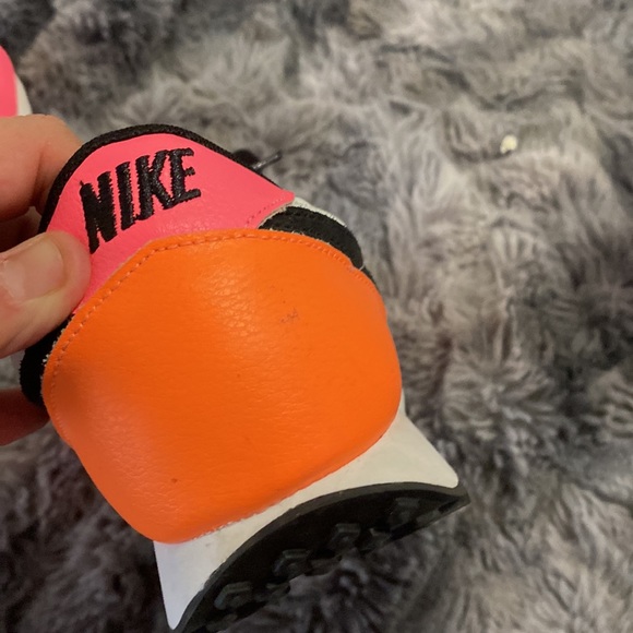 Nike Women's DBreak Shoes - Picture 8 of 10